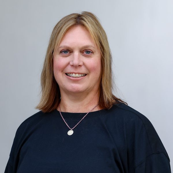 Profile photo for Lianne Warner