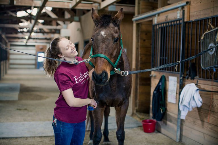 Hunt seat equestrian team Earlham College
