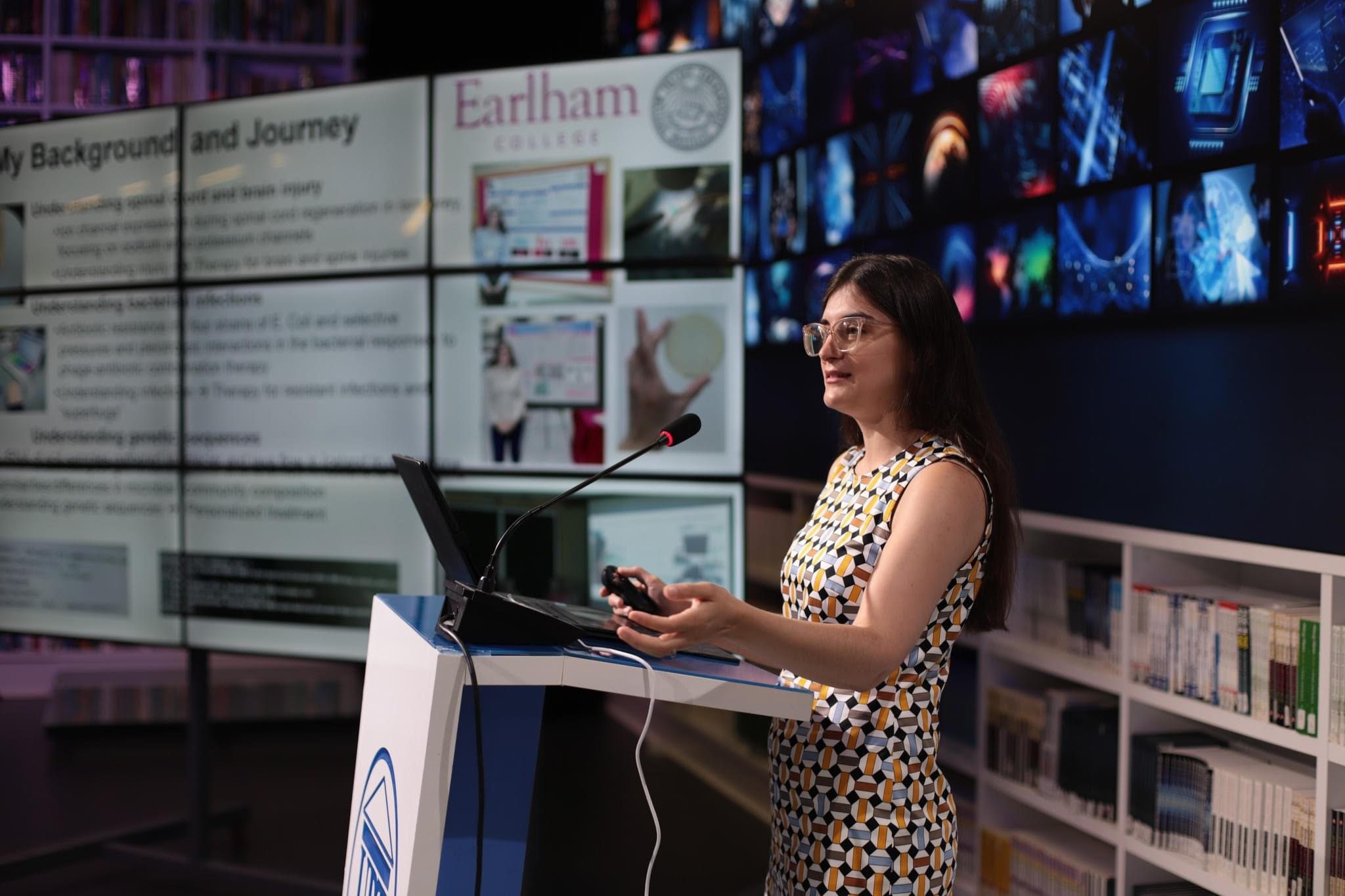 Rebecca Ogle, LCSW photo